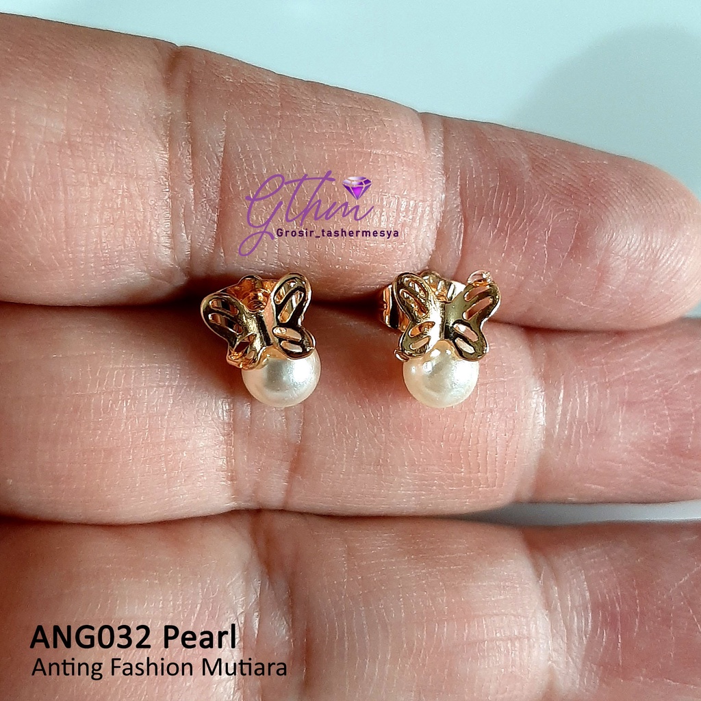 Anting wanita mutiara kupu mungil simpel untuk sehari-hari ang032 xuping perhiasan lapis emas 18k