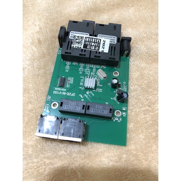 HS Airpo CM2F2E – 2 FO + 2 LAN