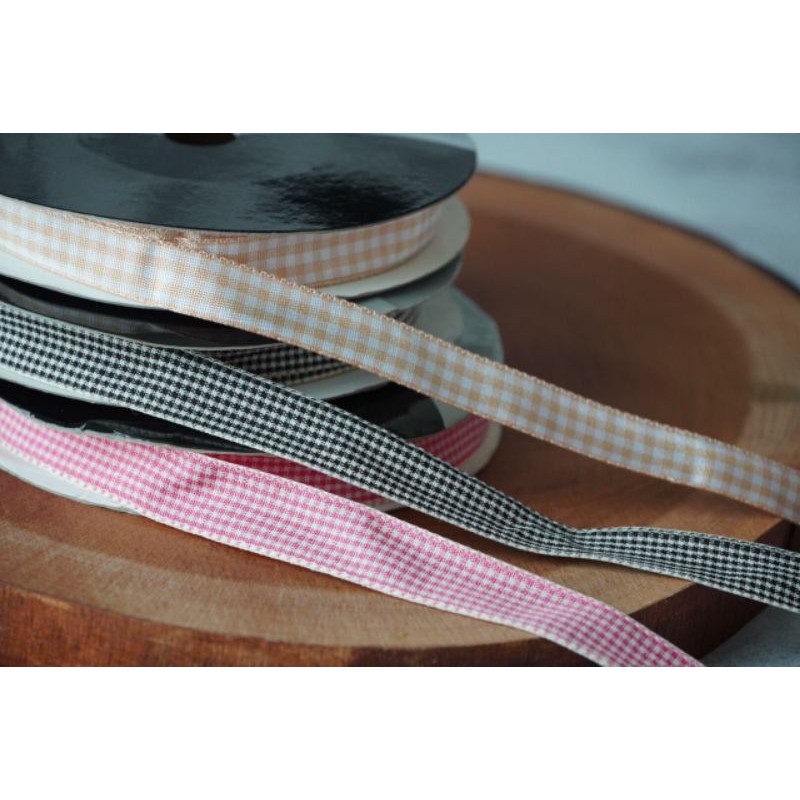

PITA KAIN ECER PER METER ( pita kado lucu )