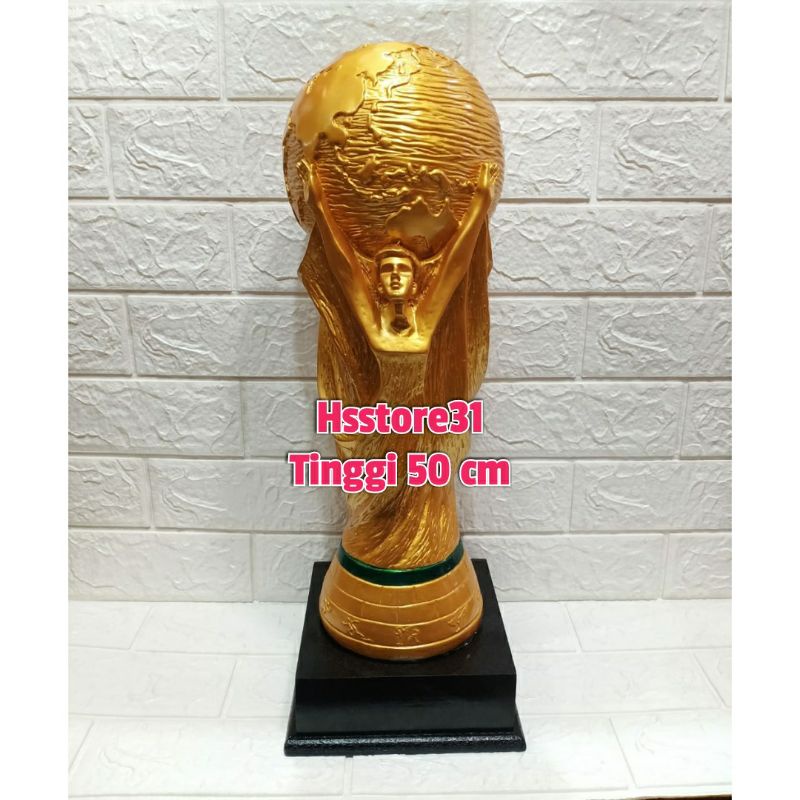 PIALA BOLA FUTSAL WORLD CUP FIBER TINGGI 50 CM