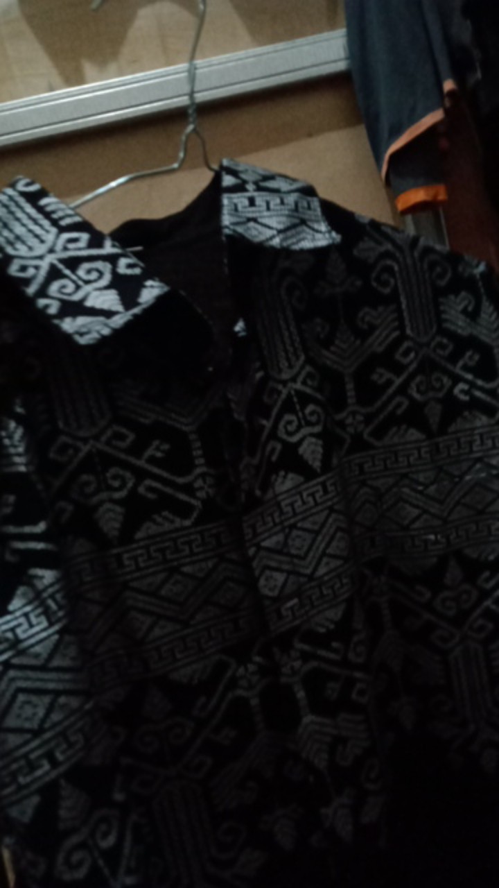 Kemeja Batik Pria Lengan Panjang Prada Anjani Silver