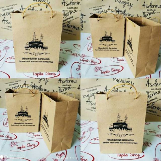 

Paperbag custom bagus untuk acara, p=15 l=9 t=21 rapi kuat dan murah