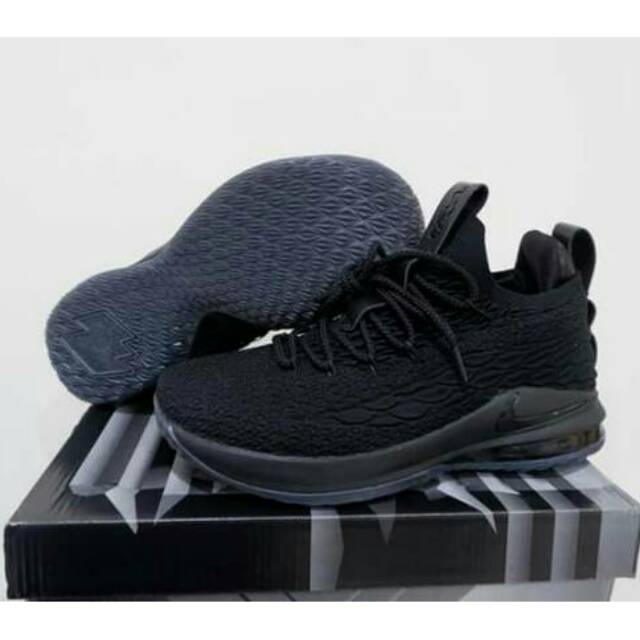 Sepatu basket lebron 15 low black