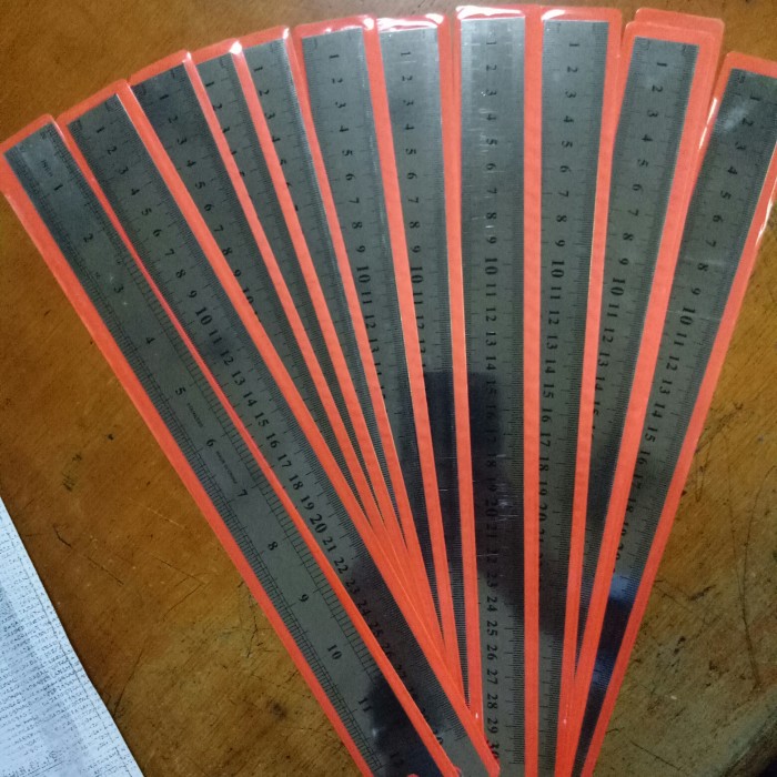 

PENGGARIS BESI 30 CM 12 PCS/MISTAR 30 CM