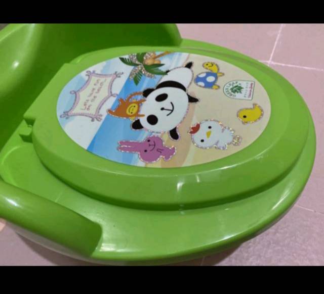 Pispot Green Leaf 5109 / Potty Training Seat / Closet Duduk WC Jongkok Anak Lansia 1.5 LITER