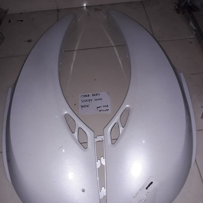WIN - Cover Body Besar Scoopy Lama Putih/Karbu Merk Win