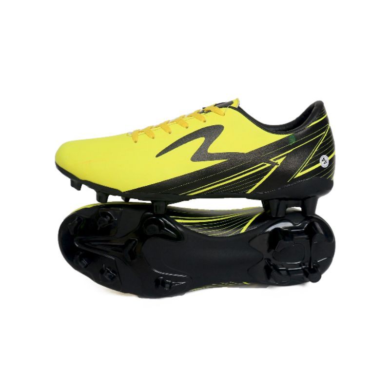 sepatu bola ukuran JUMBO. sepatu bola big size