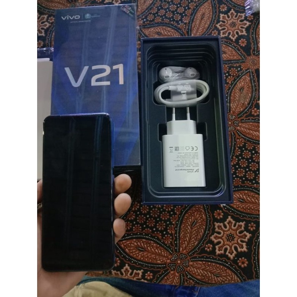 VIVO V21 RAM 8GB ROOM 128GB