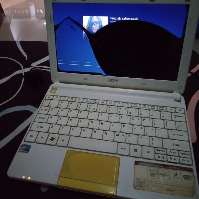 Netbook Acer happy bekas