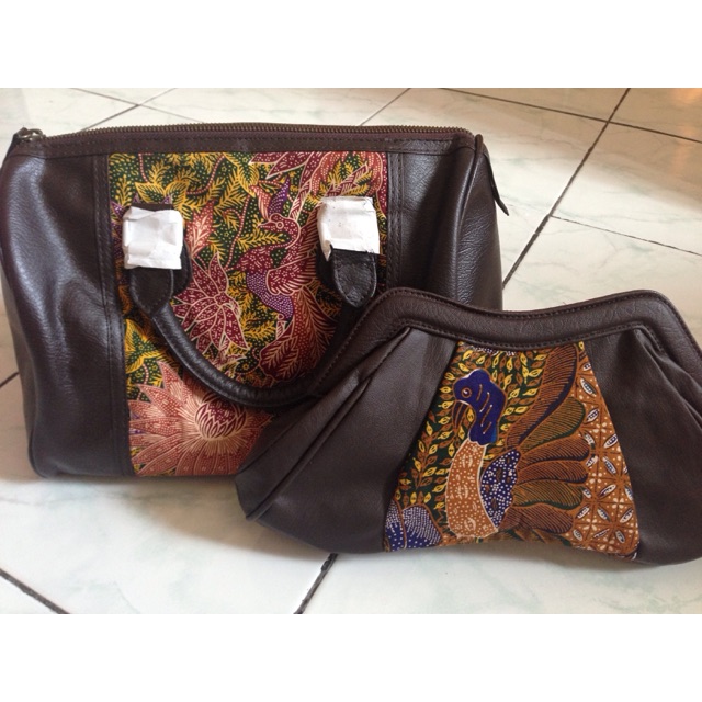Tas & clutch batik chic oriflame