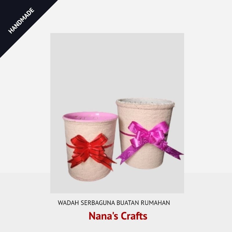 

tempat alat tulis/ tempat peralatan lain nya