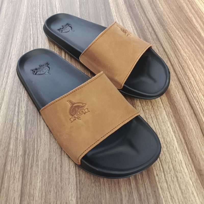 QNAR-SENDAL SLIP ON SLIDE PRIA KULIT ASLI-SANDAL PRIA CASUAL KULIT ASLI