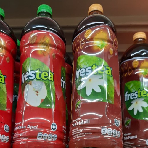 

FRESTEA Minuman Teh Melati, Apel Botol 1500ml