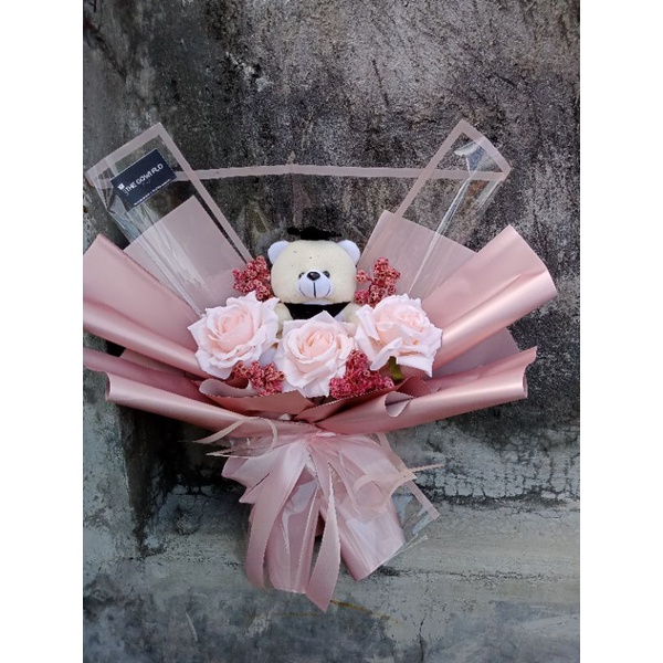 

Premium Buket Graduation
