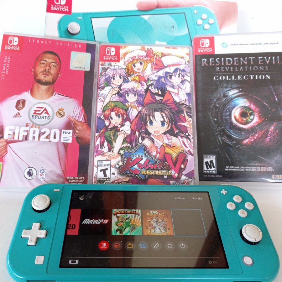 nintendo switch lite + game