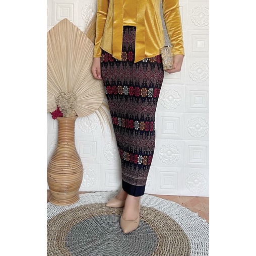 Termurah !! Rok plisket NO WIRU PRODUKSI SENDIRI. ready / rok span / rok plisket / rok batik / rok kondangan-songket merah prodo