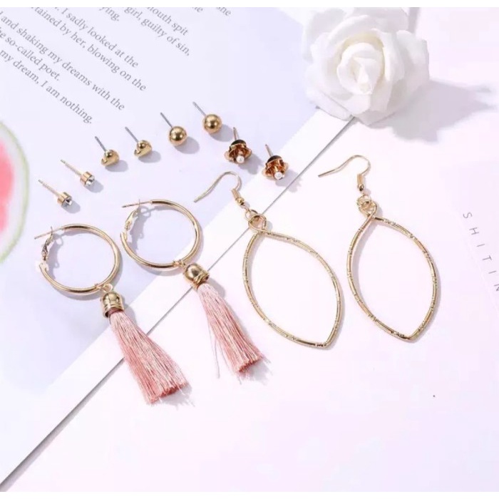 Anting Set isi 6 pasang anting Wanita Rumbai 11581