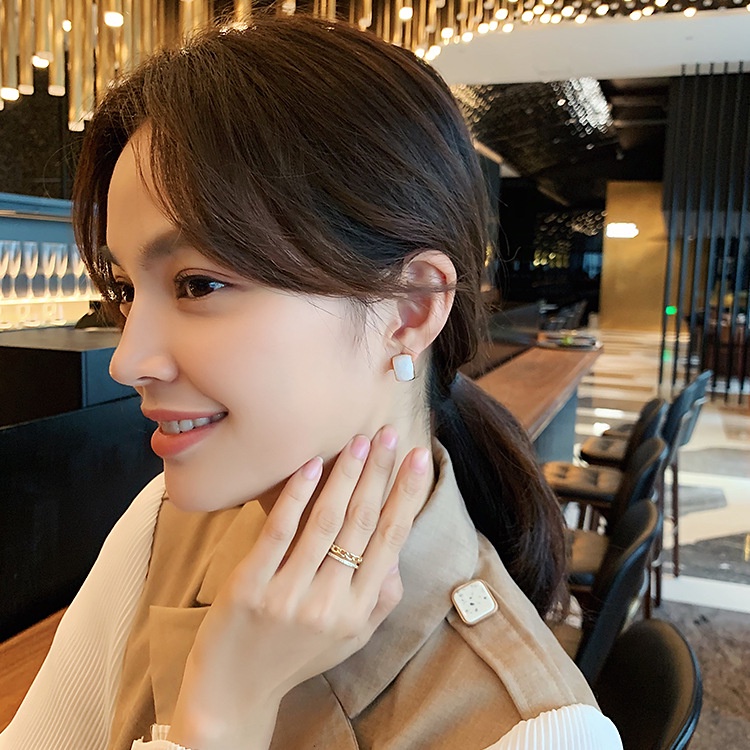 Anting s925 Silver Needle Bentuk Persegi Gaya Retro Perancis Untuk Wanita