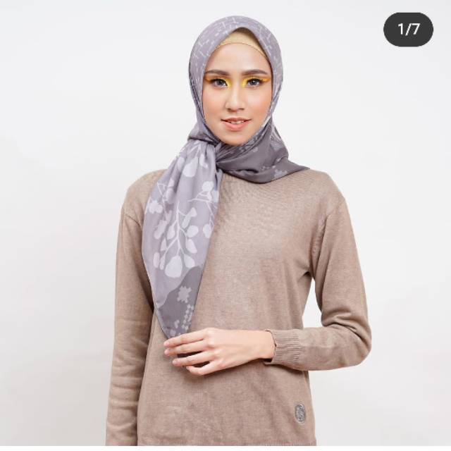 Semanggi Scarf Restu Anggraini