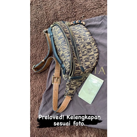 Preloved Waistbag Bonia