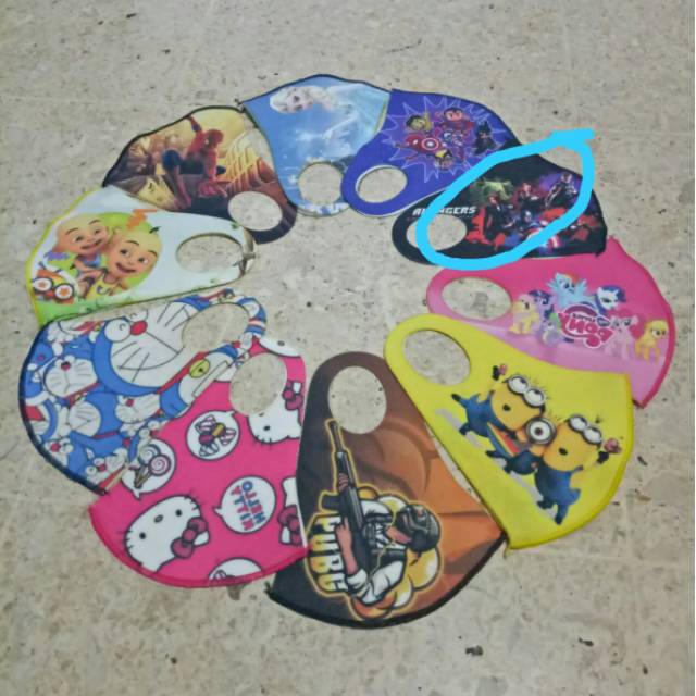 Masker scuba anak karakter