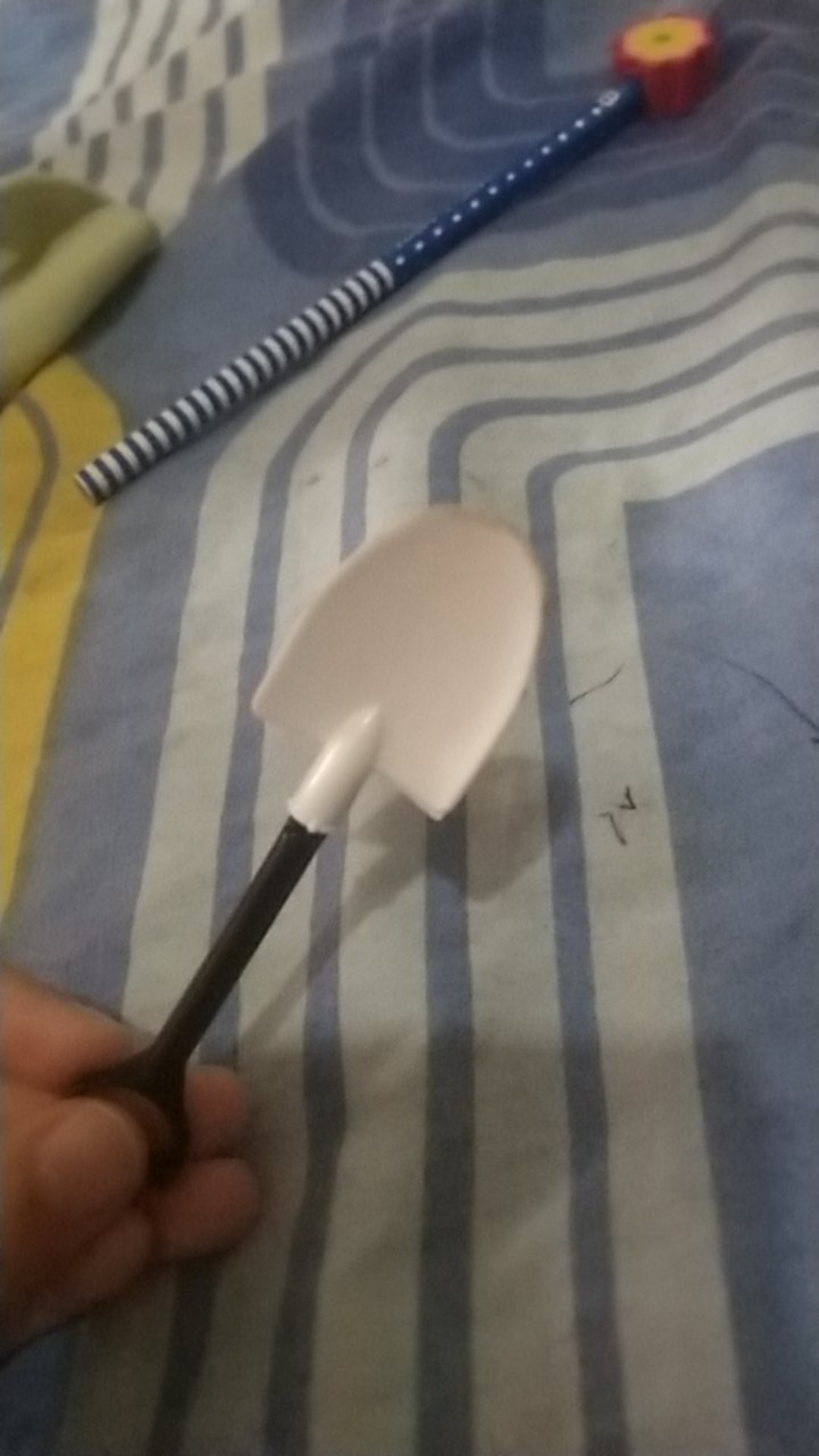 Sendok Plastik Bentuk Spade / Cangkul Kue Sendok Ulang Tahun Buah Buahan Dapur Oms Prestonlast