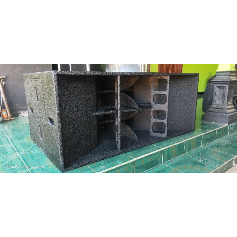 Box Speaker 18 inch CLA dobel