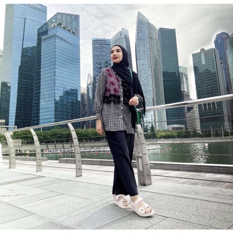 Betty Blouse Zaskia Sungkar