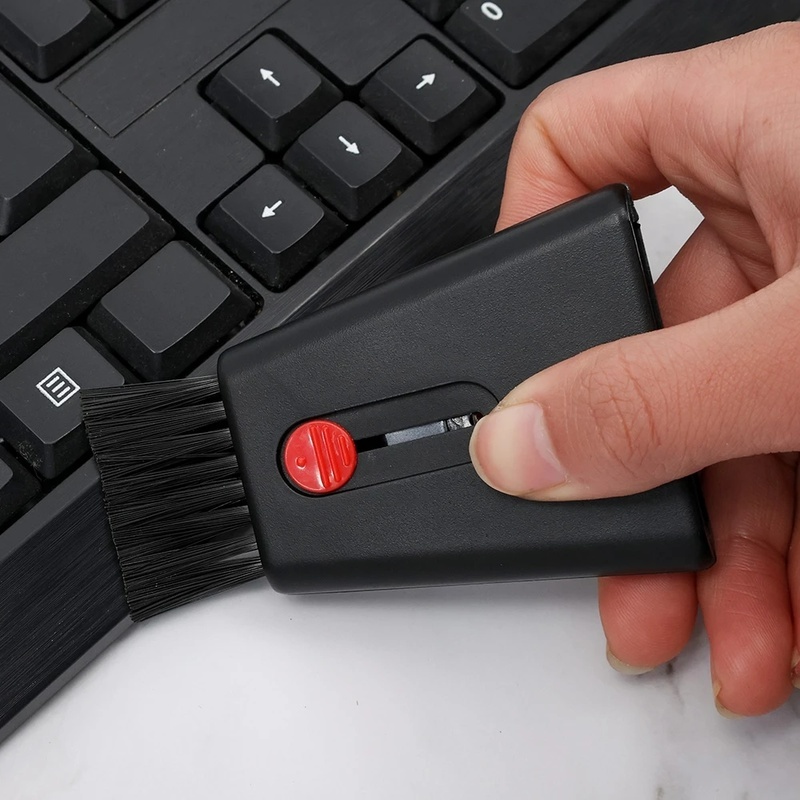 Sikat Pembersih Debu Layar Komputer / Laptop / Handphone / Keyboard Mini Portable