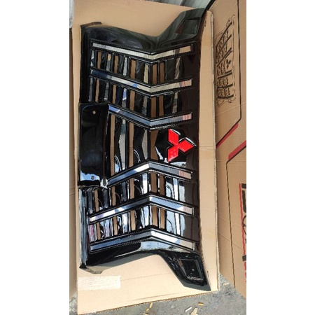 Grill Xpander Model Alphard 2017-2021