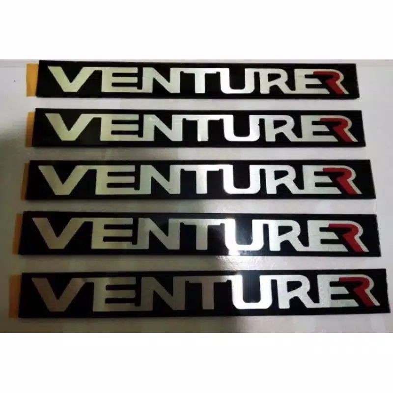 emblem tulisan VENTURER Innova 2016-2020 plus lem 3M