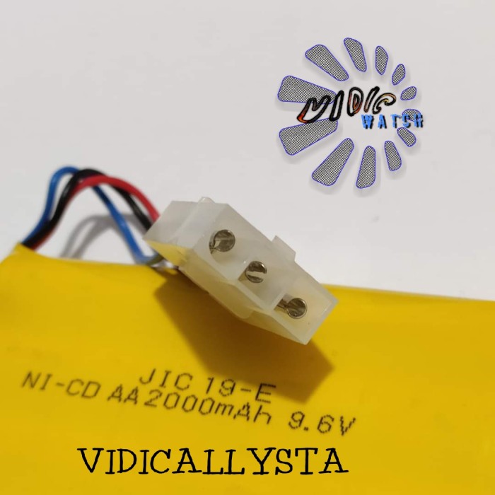 Baterai Ni-Cd RC AA 2000mAh 9.6V Model 3 Socket Putih isi 8