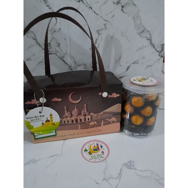 

Hampers Kue kering isi 2 (kastengel & nastar) - premium