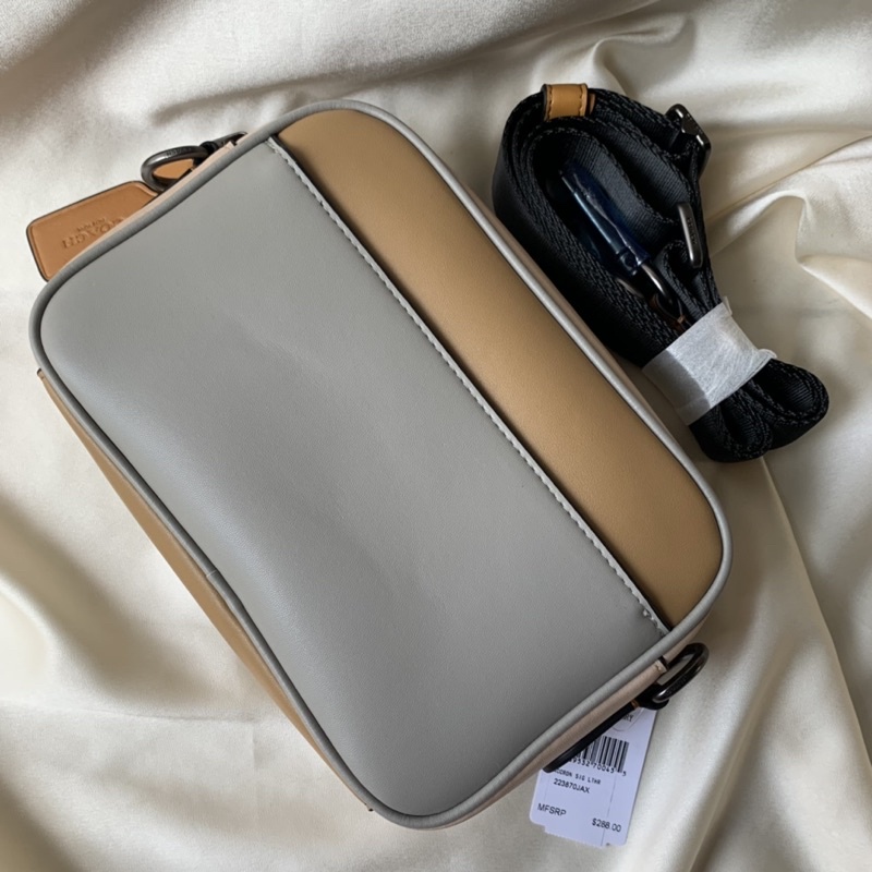 ACADEMY CROSSBODY IN COLORBLOCK WITH COACH PATCH (960)