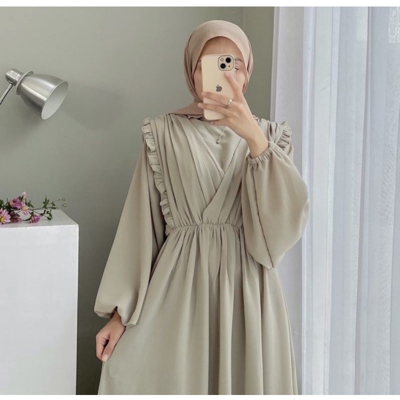 Eleore Dress by Edmee