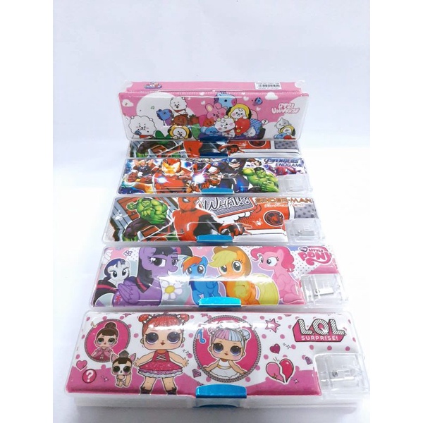

Tempat Pensil Pencil Case Magnet Carinex CNX-186 Mini Karakter Lucu Anak cewe cowo / Wadah Pensil /Pensil Box / Cepuk