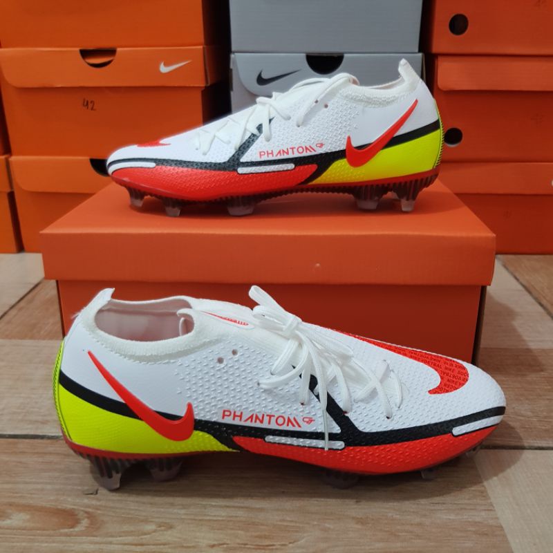 sepatu bola Nike Phantom 2 GT Motivation fg