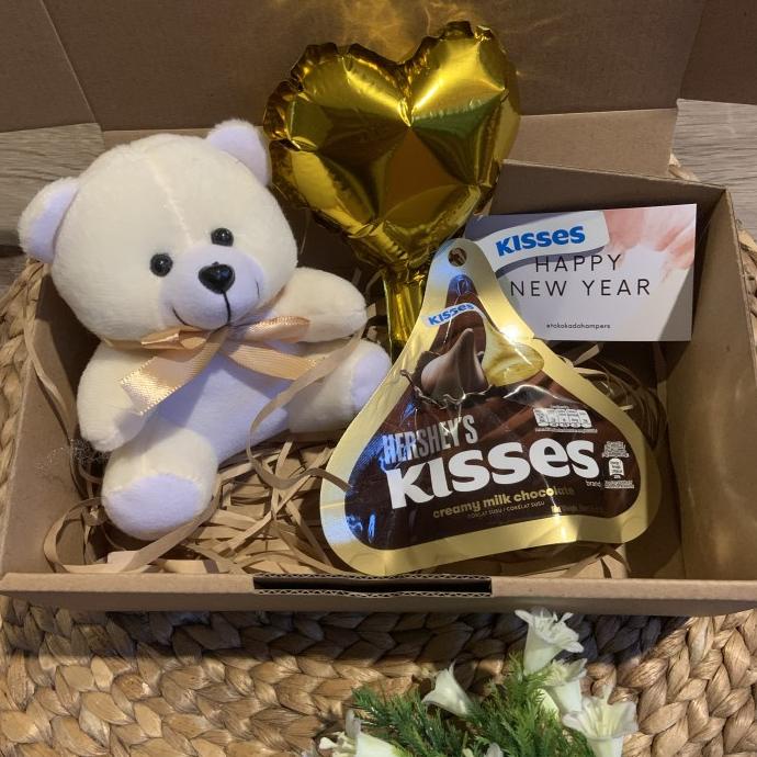 

Kado Hampers Coklat Hersey+ Boneka/Botol Valentine Imlek Ultah Dll Promo!!! R33A