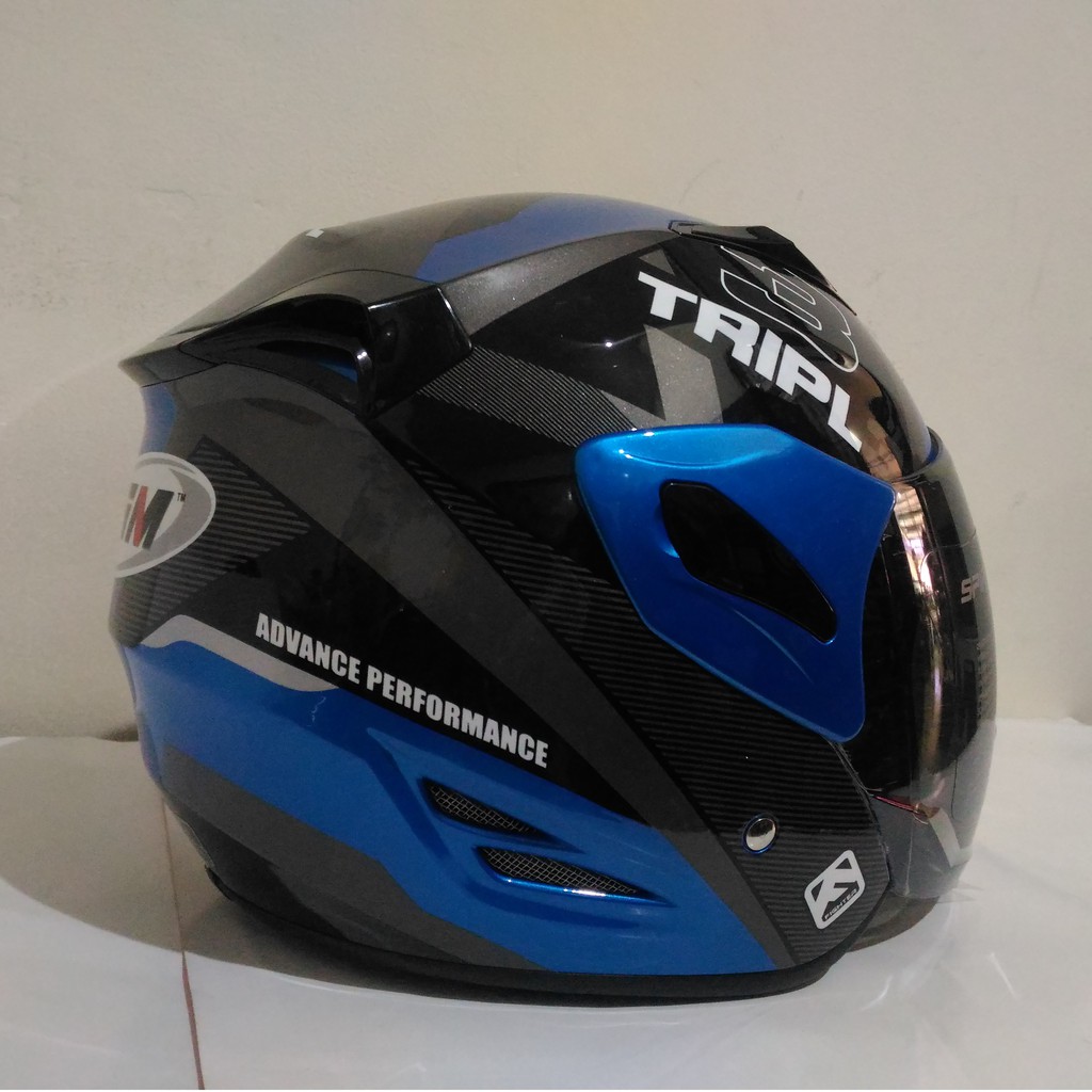 HELM  GM  FIGHTER  TRIPLE  BLUE METALIC / SILVER