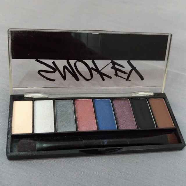 MAKE OVER Eyeshadow Palette [ NUDES SMOKEY ]