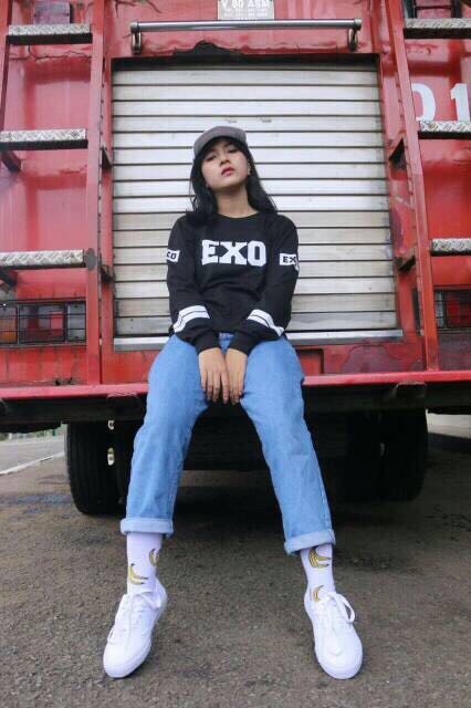 Damai fashion - sweater chanyeol dan d.o exo 61 hitam