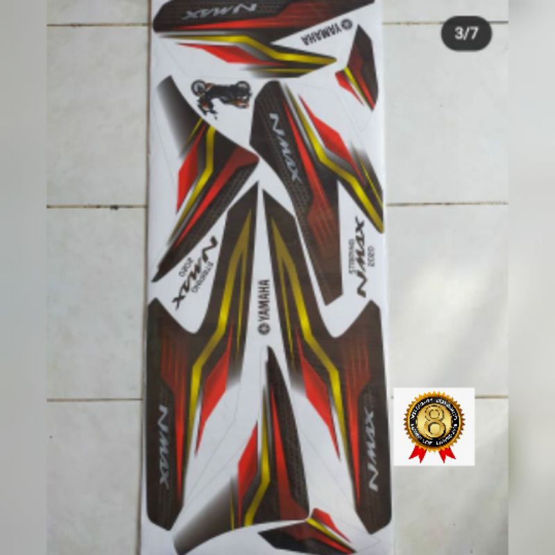 Striping NMAX 2020 Variasi semi full hitam lis gold merah