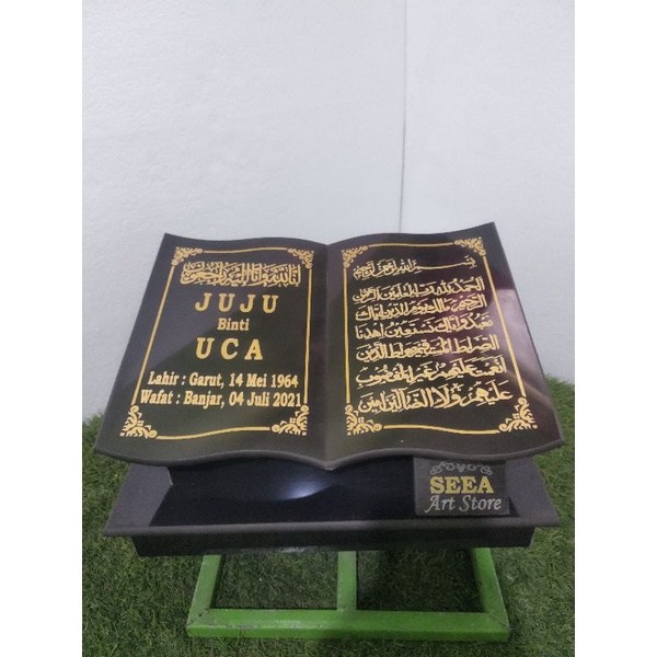 BATU NISAN MAKAM GRANIT TILE+PACKING KAYU MOTIF BUKU 60*40