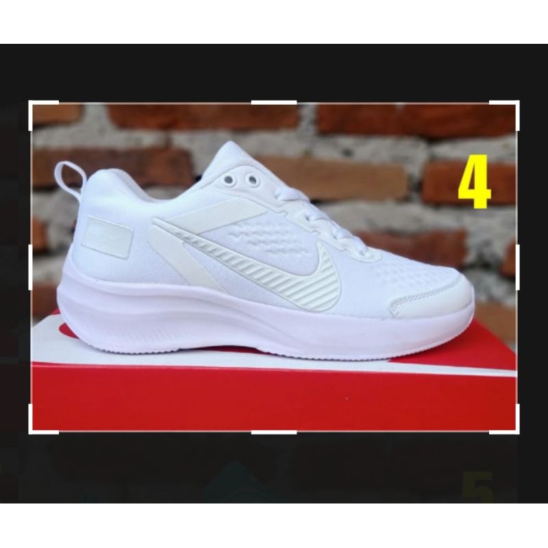 nike tech trainer gray