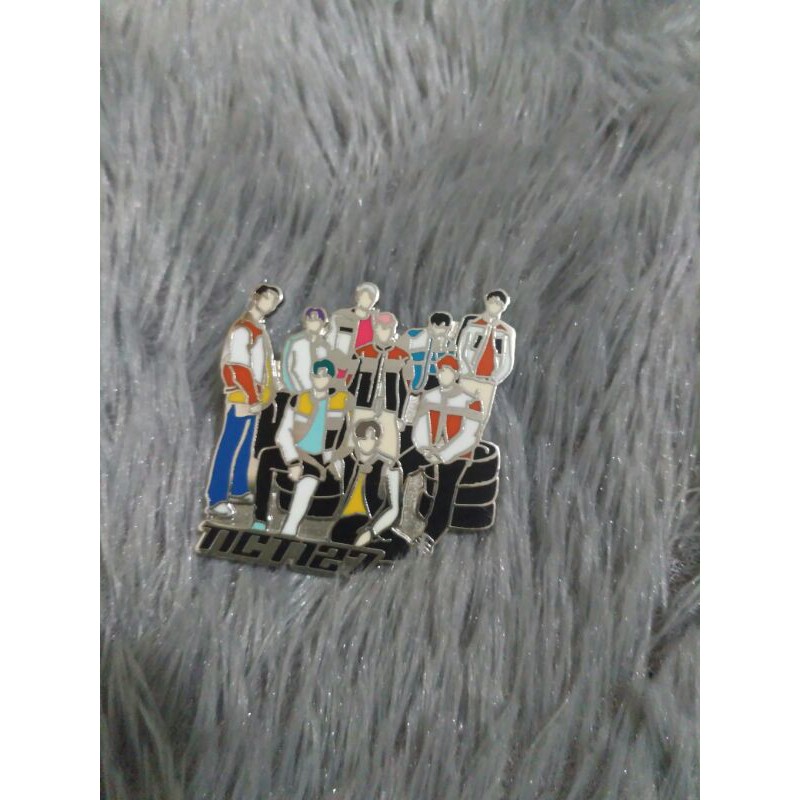 NCT 127 PUNCH OFFICIAL BADGE - NCT MERCHANDISE SM STORE