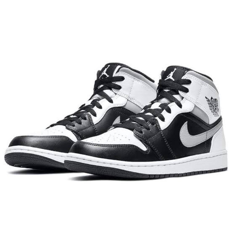 nike air mid black and white