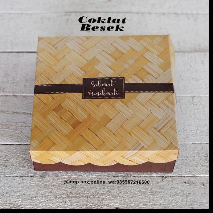 

♪ 50Lembar Dus Nasi/ kotak nasi/ box kue /kotak snack R10K Coklat Besek Kotak Nasi 20X20 ➷