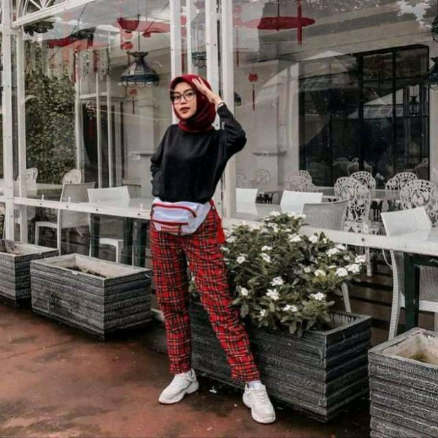 Celana BAGGY TARTAN MERAH