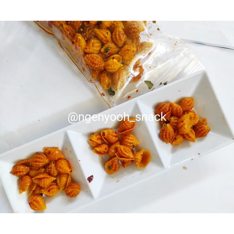 

MAKARONI KEONG / KERIPIK KEONG / MARONI KERANG PEDAS DAUN JERUK