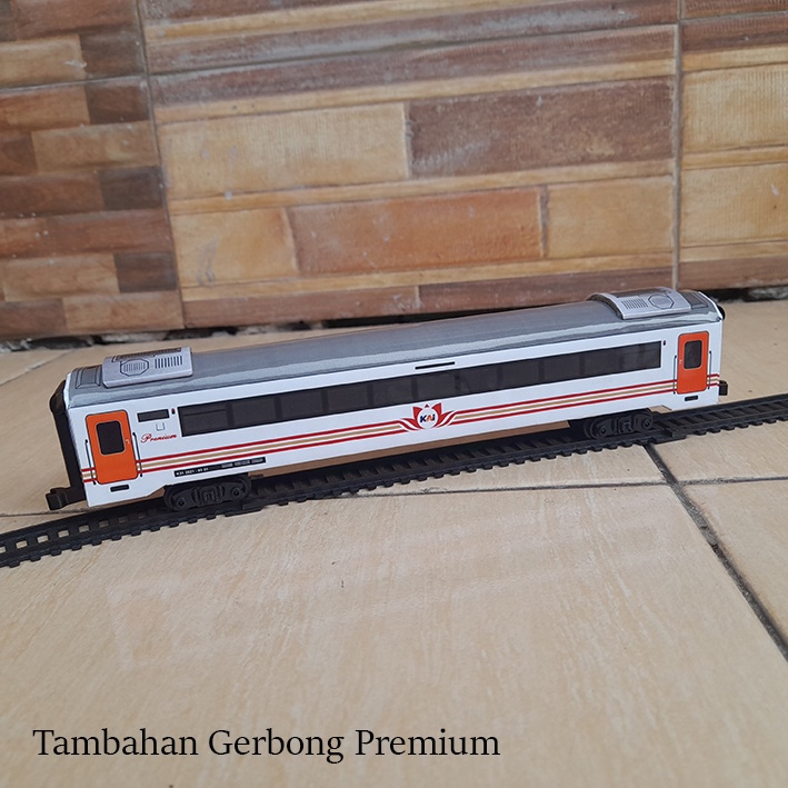Kereta Api Indonesia - Rangkaian Lokomotif dan Gerbong Kereta Api